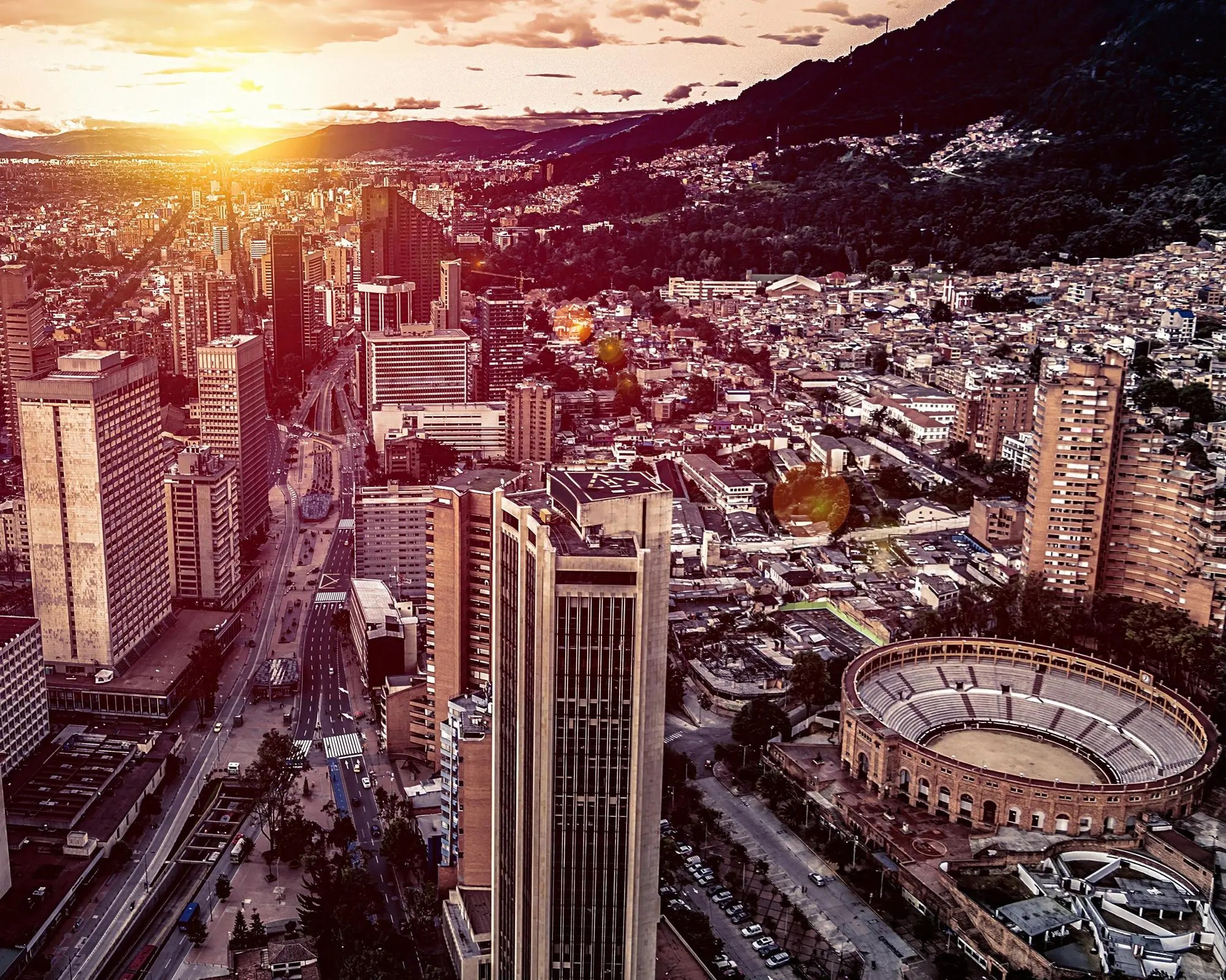 COLOMBIA TE ENAMORA